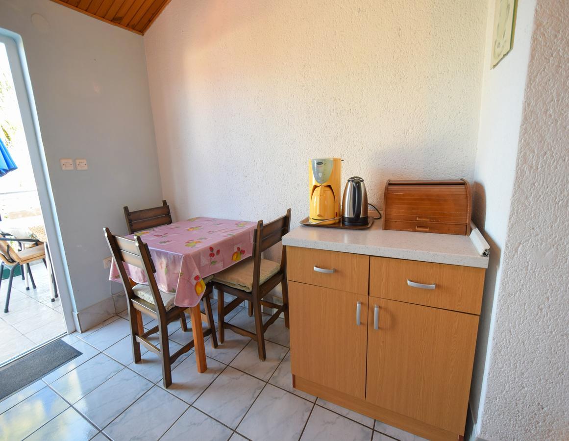 Apartment Toni Malinska Esterno foto